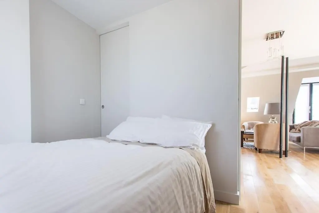 Luxury & Quiet Paris 16 Auteuil Apartment